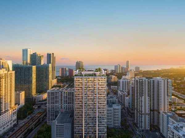 HoW_Exterior_City_Hero_Sunset